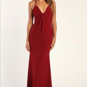 NWT Lulus Thoughts of Romance maxi dress,Size medium